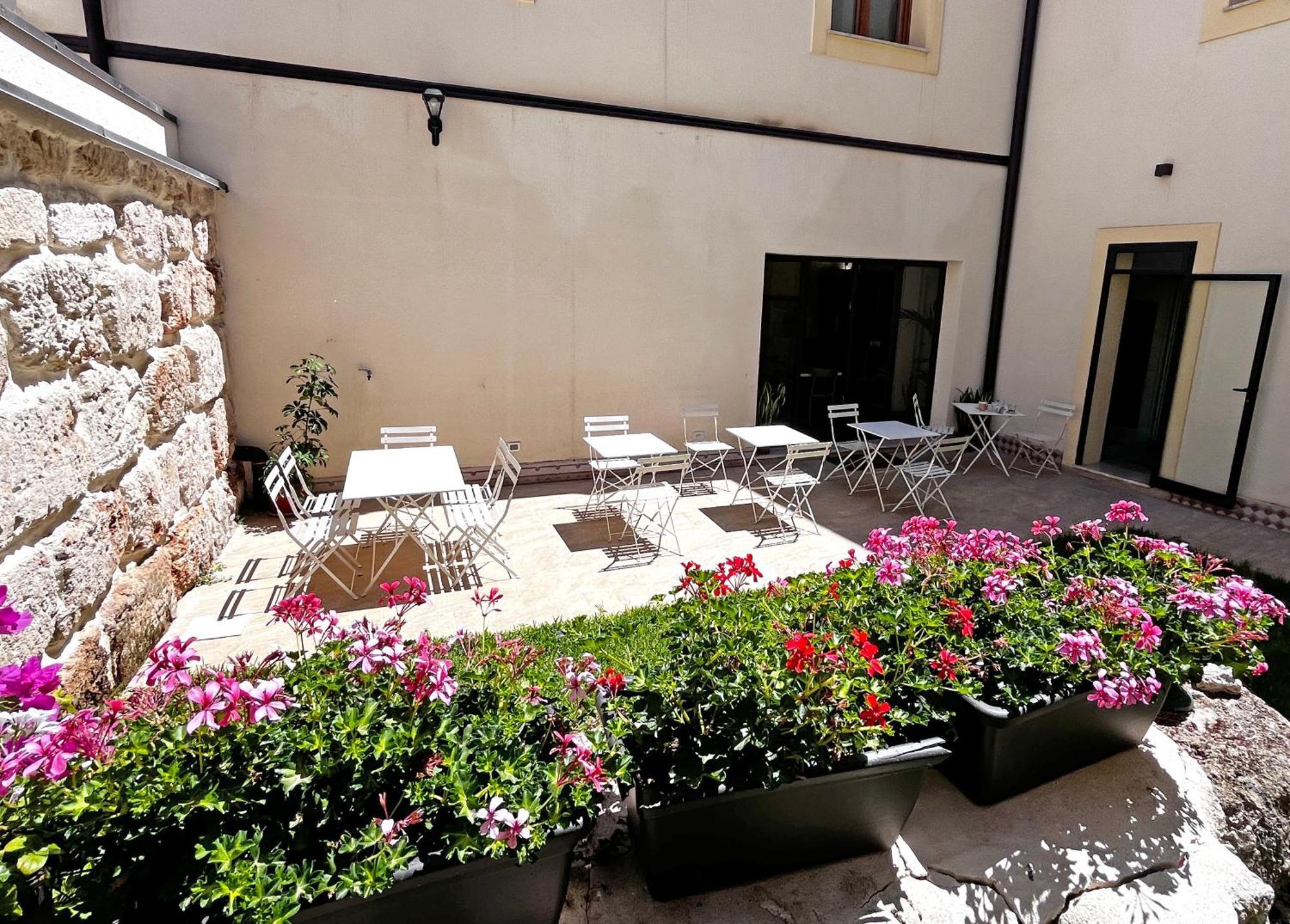 פלרמו Sette Fate Suites & Spa מראה חיצוני תמונה